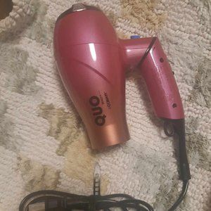 Quo Blowdryer